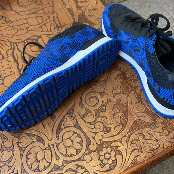 Louis Vuitton sneaker for sale. Wear only once - Picture 3 of 3